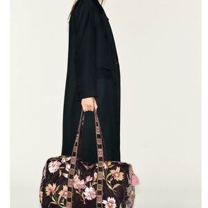 Zara Floral Embroidered Velvet Weekender Bag - Black/Pink. Brand New